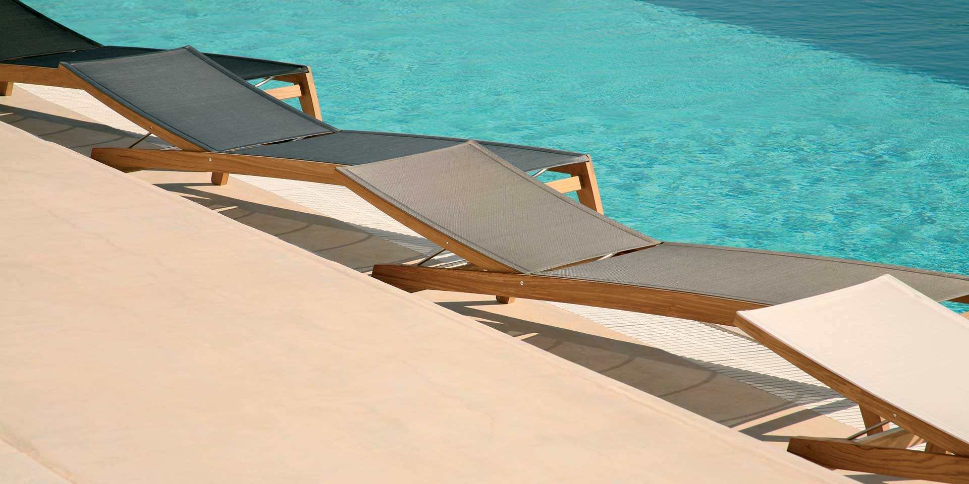 Barlow Tyre Horizon Chaise Lounger