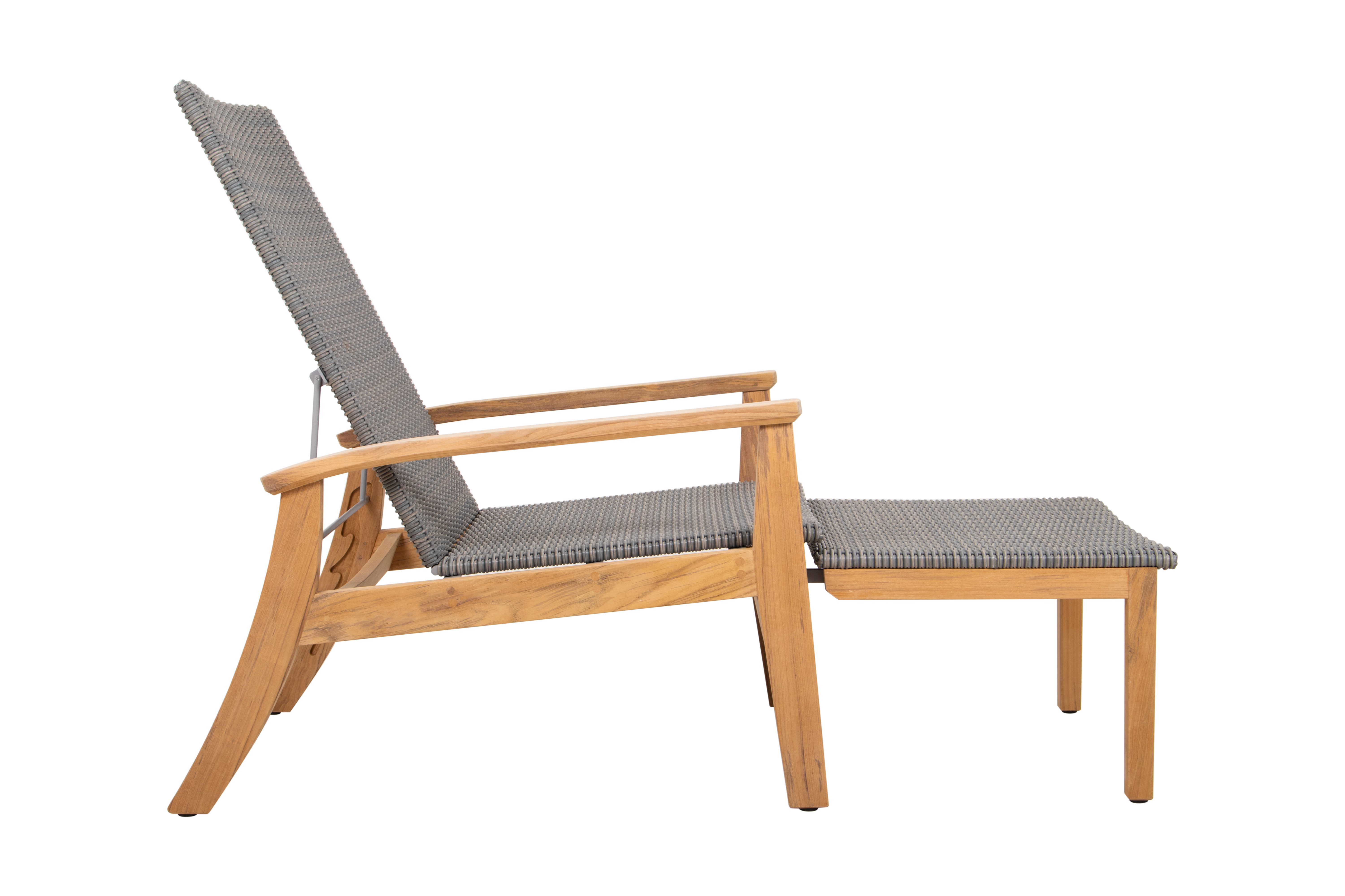 Maya_Wicker_Deck_Chair,_Kubu_6_H.jpg